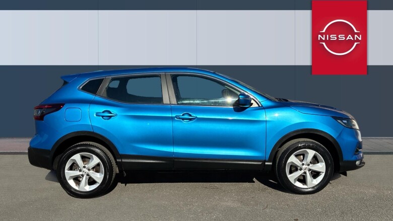 Nissan Qashqai 1.3 DiG-T 160 Acenta Premium 5dr Petrol Hatchback